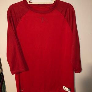 Nike 3 quarter shirt